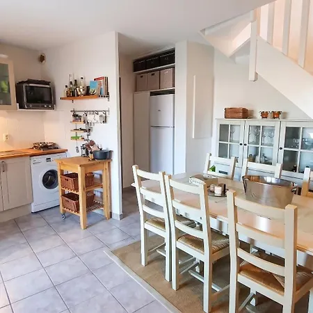 Charmante Maison De Pres De Avec Piscine *